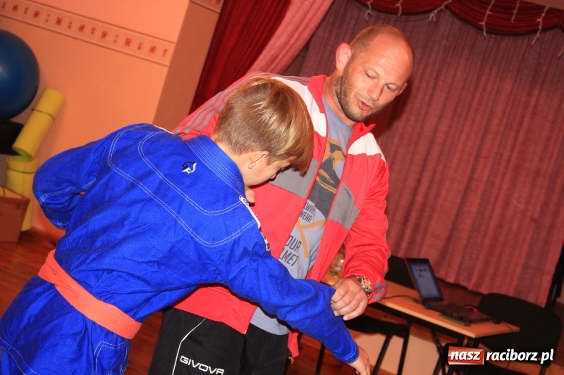 Zdjęcie w galerii na portalu naszraciborz.pl: Łamatorzy odwiedzili dzieci w Łańcach wiadomości z regionu