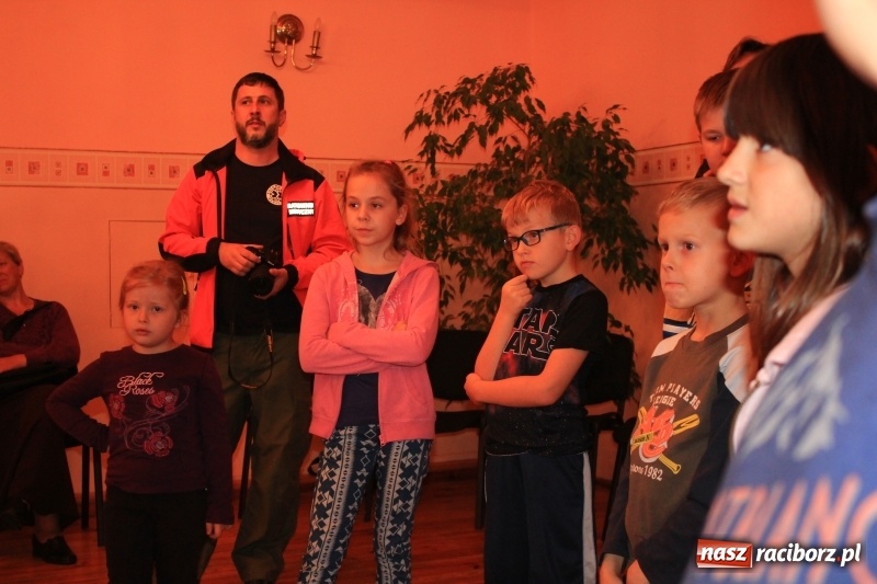 Zdjęcie w galerii na portalu naszraciborz.pl: Łamatorzy odwiedzili dzieci w Łańcach wiadomości z regionu