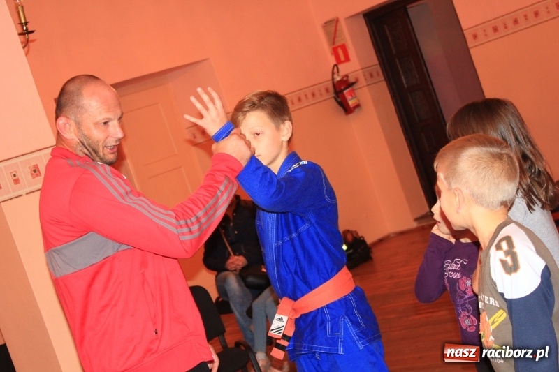 Zdjęcie w galerii na portalu naszraciborz.pl: Łamatorzy odwiedzili dzieci w Łańcach wiadomości z regionu