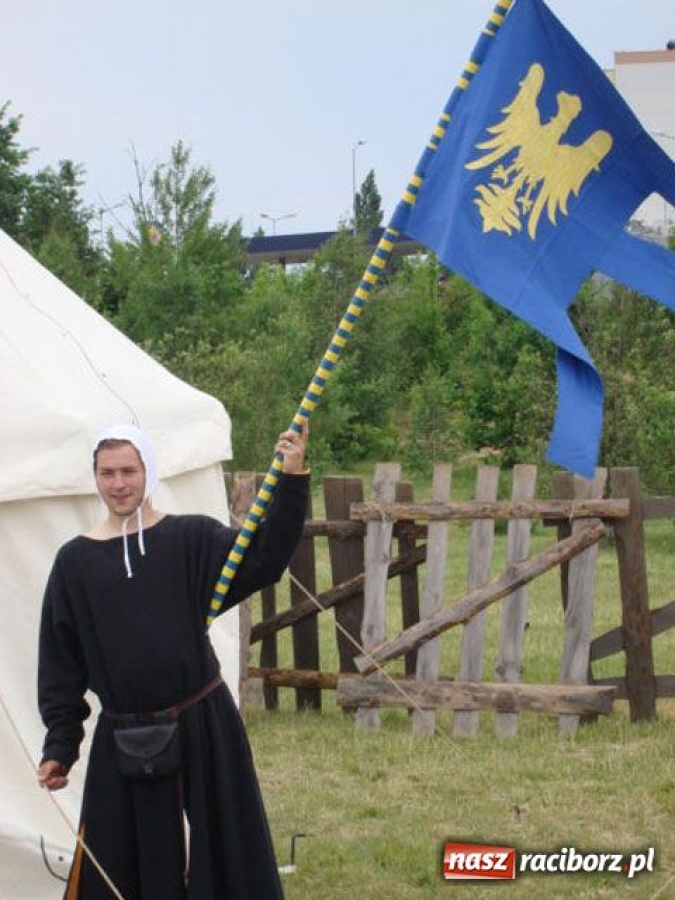 Zdjęcie w galerii na portalu naszraciborz.pl: Wehikułem czasu w średniowiecze wiadomości z regionu