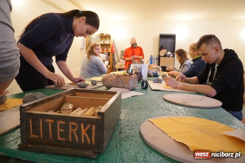 Zdjęcie w galerii na portalu naszraciborz.pl: Weekendowe spotkania rzemieślnicze w RCK  wiadomości z regionu