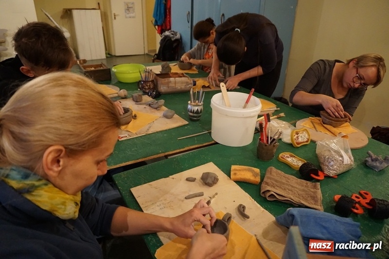 Zdjęcie w galerii na portalu naszraciborz.pl: Weekendowe spotkania rzemieślnicze w RCK  wiadomości z regionu