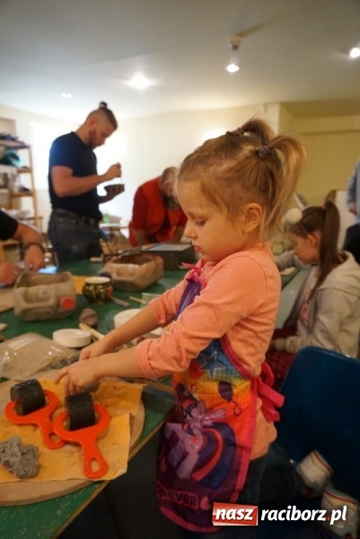 Zdjęcie w galerii na portalu naszraciborz.pl: Weekendowe spotkania rzemieślnicze w RCK  wiadomości z regionu