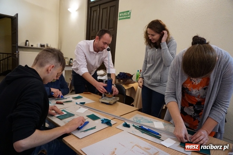 Zdjęcie w galerii na portalu naszraciborz.pl: Weekendowe spotkania rzemieślnicze w RCK  wiadomości z regionu