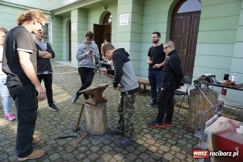 Zdjęcie w galerii na portalu naszraciborz.pl: Weekendowe spotkania rzemieślnicze w RCK  wiadomości z regionu