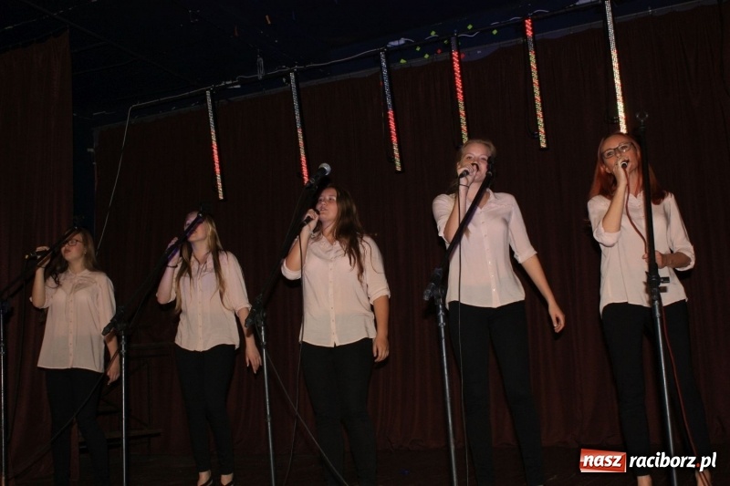 Zdjęcie w galerii na portalu naszraciborz.pl: W Krzanowicach nagrodzono kulturalników  wiadomości z regionu