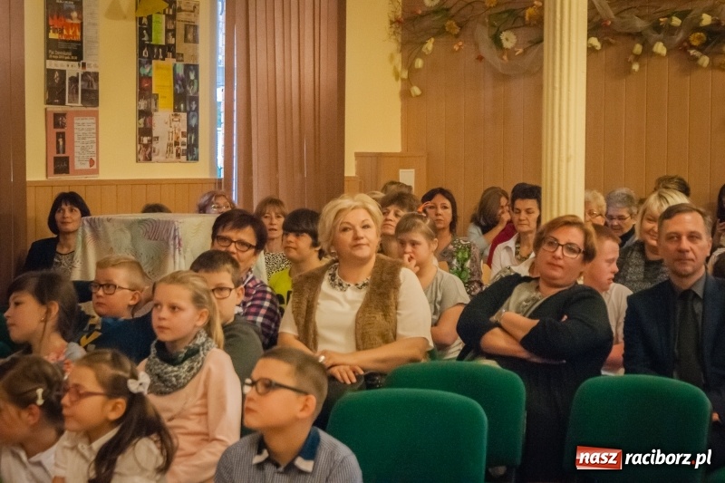 Zdjęcie w galerii na portalu naszraciborz.pl: Obchody Dnia Głuchego w Ośrodku dla Niesłyszących w Raciborzu wiadomości z regionu