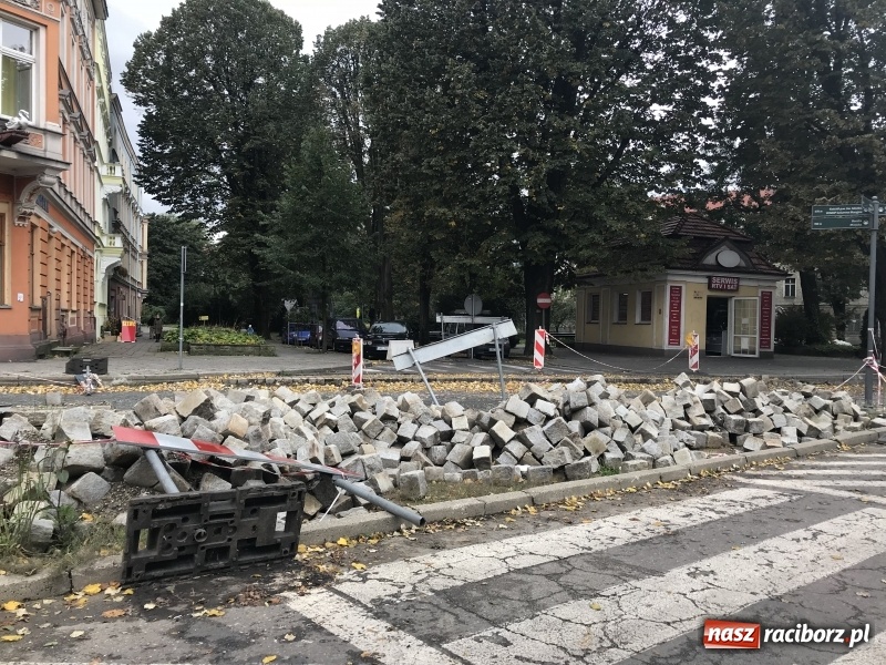Zdjęcie w galerii na portalu naszraciborz.pl: Urząd ponagla wykonawcę remontu ulicy Długiej  wiadomości z regionu