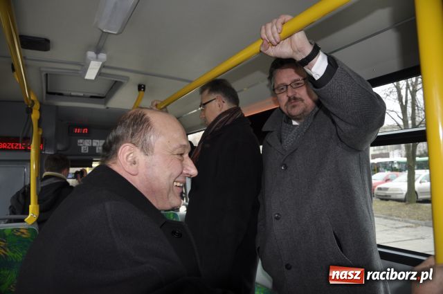 Zdjęcie w galerii na portalu naszraciborz.pl: SOR-y przyjechały już do Raciborza wiadomości z regionu