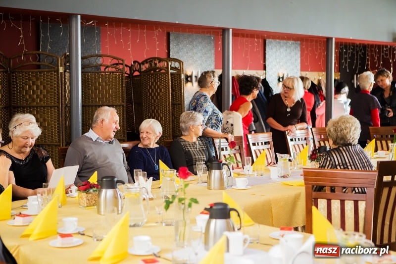 Zdjęcie w galerii na portalu naszraciborz.pl: Dzień Seniora w restauracji Raciborska wiadomości z regionu