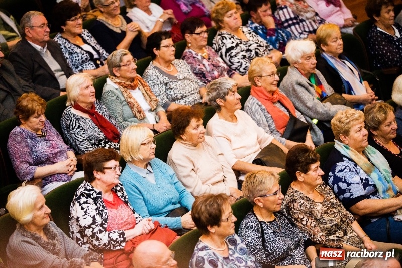 Zdjęcie w galerii na portalu naszraciborz.pl: Seniorzy z raciborskiego oddziału PZERiI świętowali 60-lecie działalności wiadomości z regionu