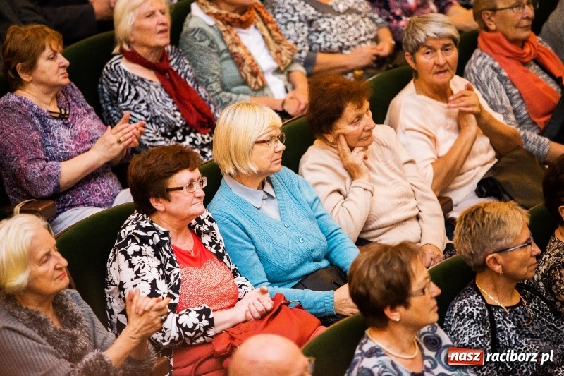 Zdjęcie w galerii na portalu naszraciborz.pl: Seniorzy z raciborskiego oddziału PZERiI świętowali 60-lecie działalności wiadomości z regionu