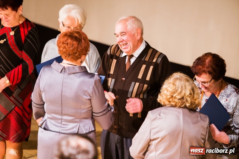 Zdjęcie w galerii na portalu naszraciborz.pl: Seniorzy z raciborskiego oddziału PZERiI świętowali 60-lecie działalności wiadomości z regionu