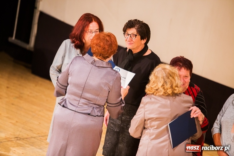 Zdjęcie w galerii na portalu naszraciborz.pl: Seniorzy z raciborskiego oddziału PZERiI świętowali 60-lecie działalności wiadomości z regionu