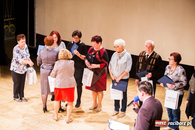 Zdjęcie w galerii na portalu naszraciborz.pl: Seniorzy z raciborskiego oddziału PZERiI świętowali 60-lecie działalności wiadomości z regionu