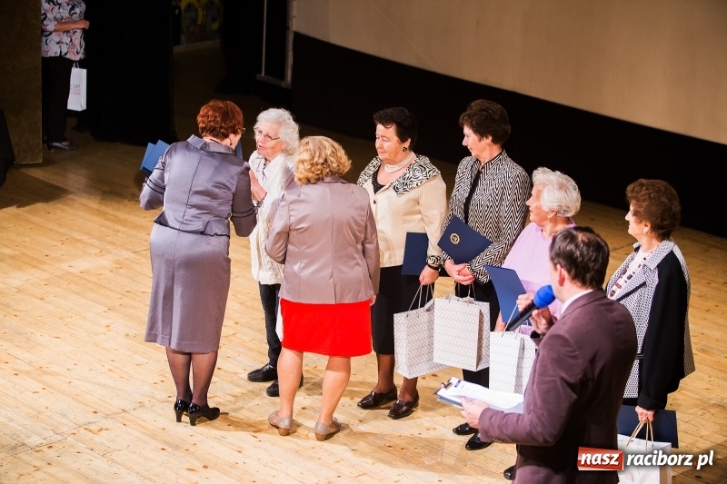 Zdjęcie w galerii na portalu naszraciborz.pl: Seniorzy z raciborskiego oddziału PZERiI świętowali 60-lecie działalności wiadomości z regionu