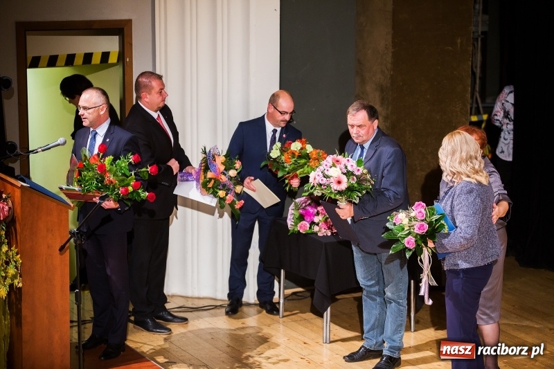 Zdjęcie w galerii na portalu naszraciborz.pl: Seniorzy z raciborskiego oddziału PZERiI świętowali 60-lecie działalności wiadomości z regionu