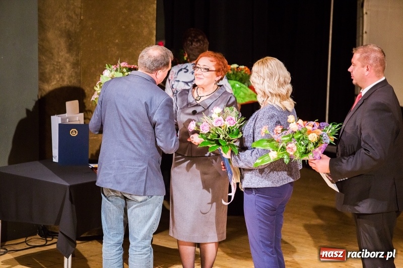 Zdjęcie w galerii na portalu naszraciborz.pl: Seniorzy z raciborskiego oddziału PZERiI świętowali 60-lecie działalności wiadomości z regionu