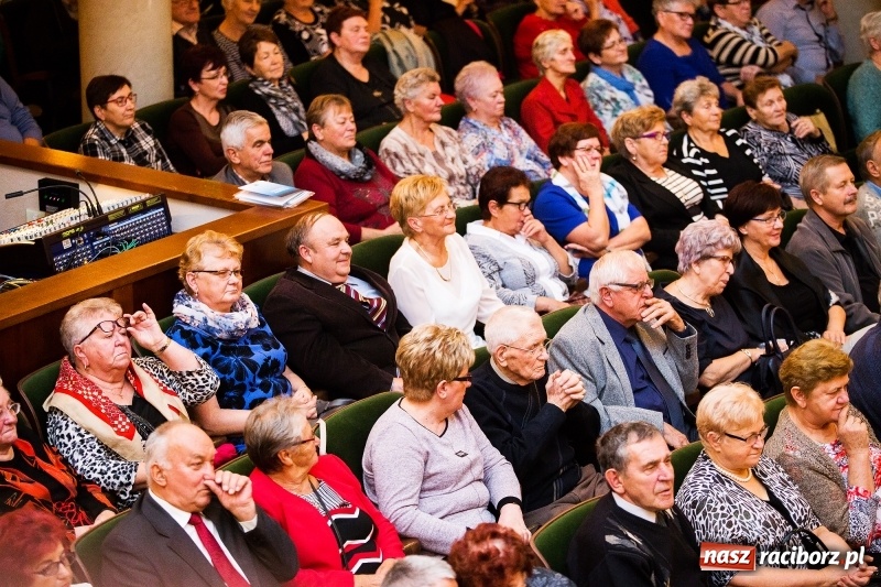 Zdjęcie w galerii na portalu naszraciborz.pl: Seniorzy z raciborskiego oddziału PZERiI świętowali 60-lecie działalności wiadomości z regionu