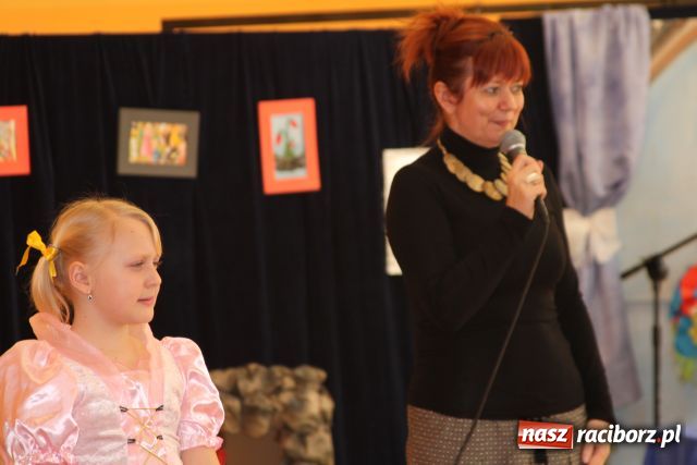 Zdjęcie w galerii na portalu naszraciborz.pl: Kopciuszek dla przedszkolaków wiadomości z regionu