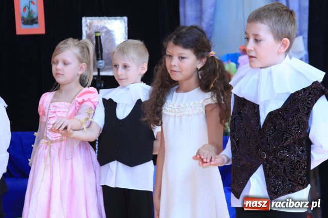 Zdjęcie w galerii na portalu naszraciborz.pl: Kopciuszek dla przedszkolaków wiadomości z regionu