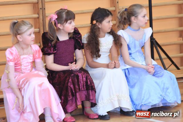 Zdjęcie w galerii na portalu naszraciborz.pl: Kopciuszek dla przedszkolaków wiadomości z regionu