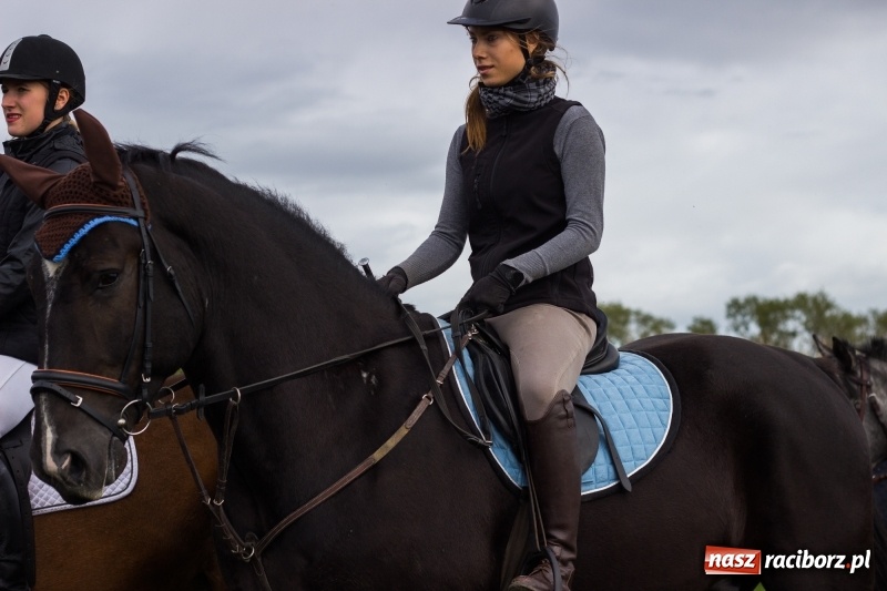 Zdjęcie w galerii na portalu naszraciborz.pl: Adrian Krzemień z lisią kitą w Żerdzinach wiadomości z regionu