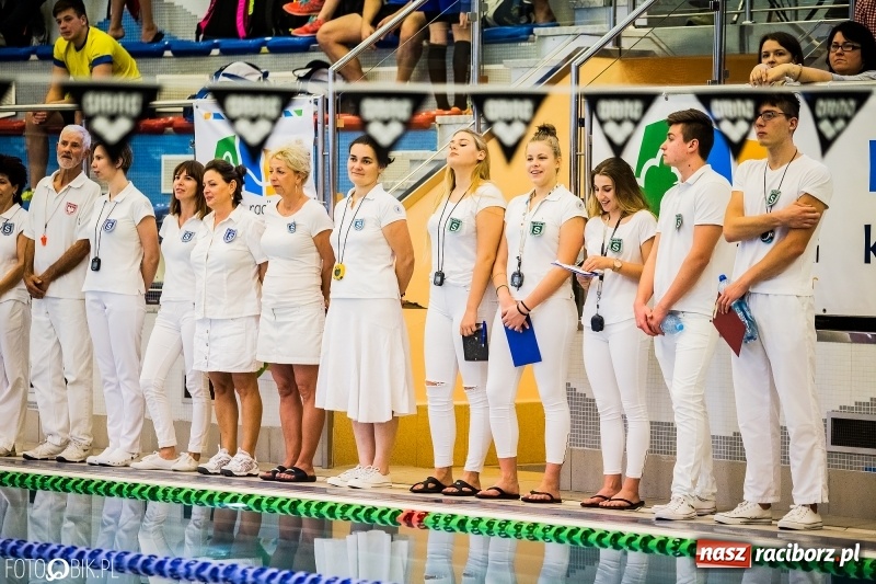 Zdjęcie w galerii na portalu naszraciborz.pl: Międzynarodowe Zawody Pływackie o Puchar Dyrektora ZSOMS wiadomości z regionu