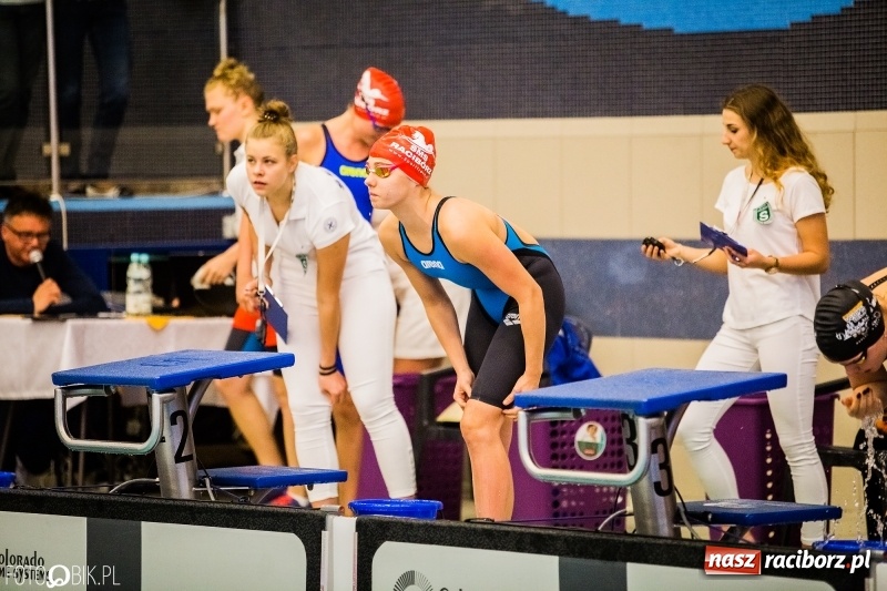 Zdjęcie w galerii na portalu naszraciborz.pl: Międzynarodowe Zawody Pływackie o Puchar Dyrektora ZSOMS wiadomości z regionu