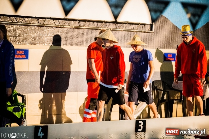 Zdjęcie w galerii na portalu naszraciborz.pl: Międzynarodowe Zawody Pływackie o Puchar Dyrektora ZSOMS wiadomości z regionu