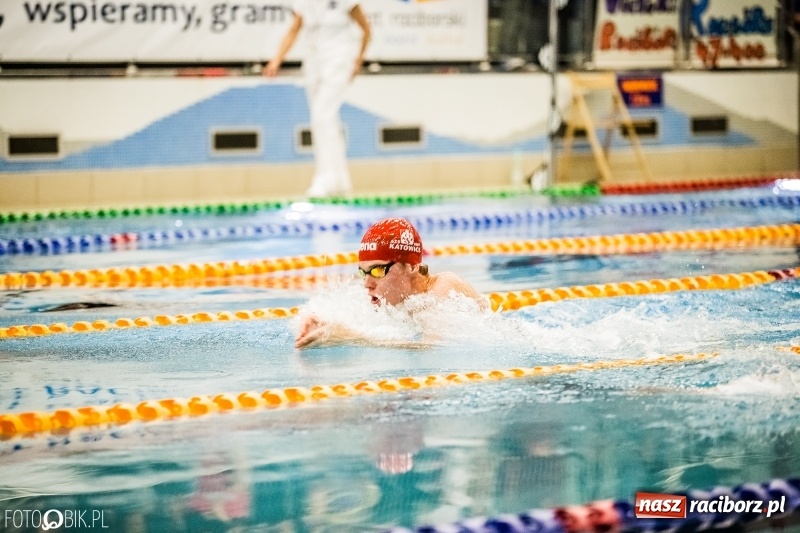 Zdjęcie w galerii na portalu naszraciborz.pl: Międzynarodowe Zawody Pływackie o Puchar Dyrektora ZSOMS wiadomości z regionu