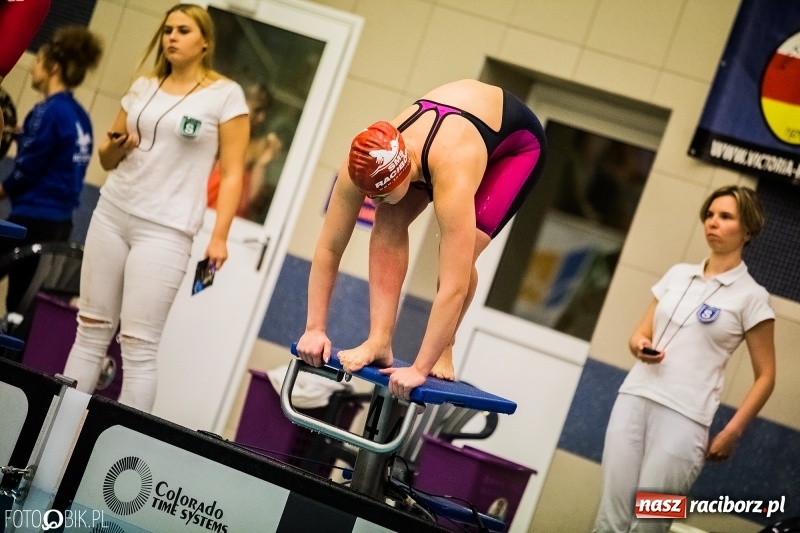 Zdjęcie w galerii na portalu naszraciborz.pl: Międzynarodowe Zawody Pływackie o Puchar Dyrektora ZSOMS wiadomości z regionu