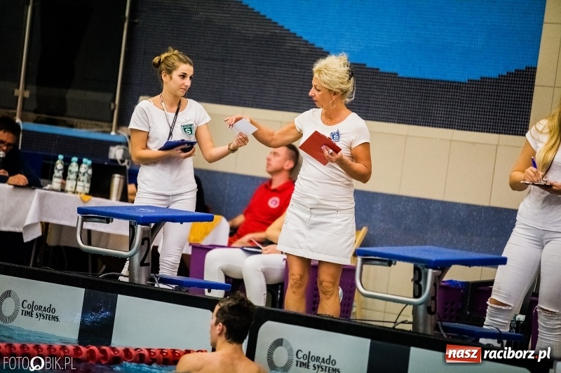 Zdjęcie w galerii na portalu naszraciborz.pl: Międzynarodowe Zawody Pływackie o Puchar Dyrektora ZSOMS wiadomości z regionu