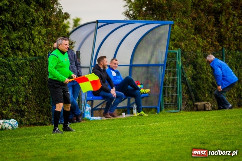 Zdjęcie w galerii na portalu naszraciborz.pl: Niespodziewana wygrana Naprzodu Krzyżkowice w Markowicach wiadomości z regionu