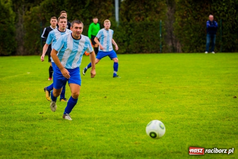 Zdjęcie w galerii na portalu naszraciborz.pl: Niespodziewana wygrana Naprzodu Krzyżkowice w Markowicach wiadomości z regionu