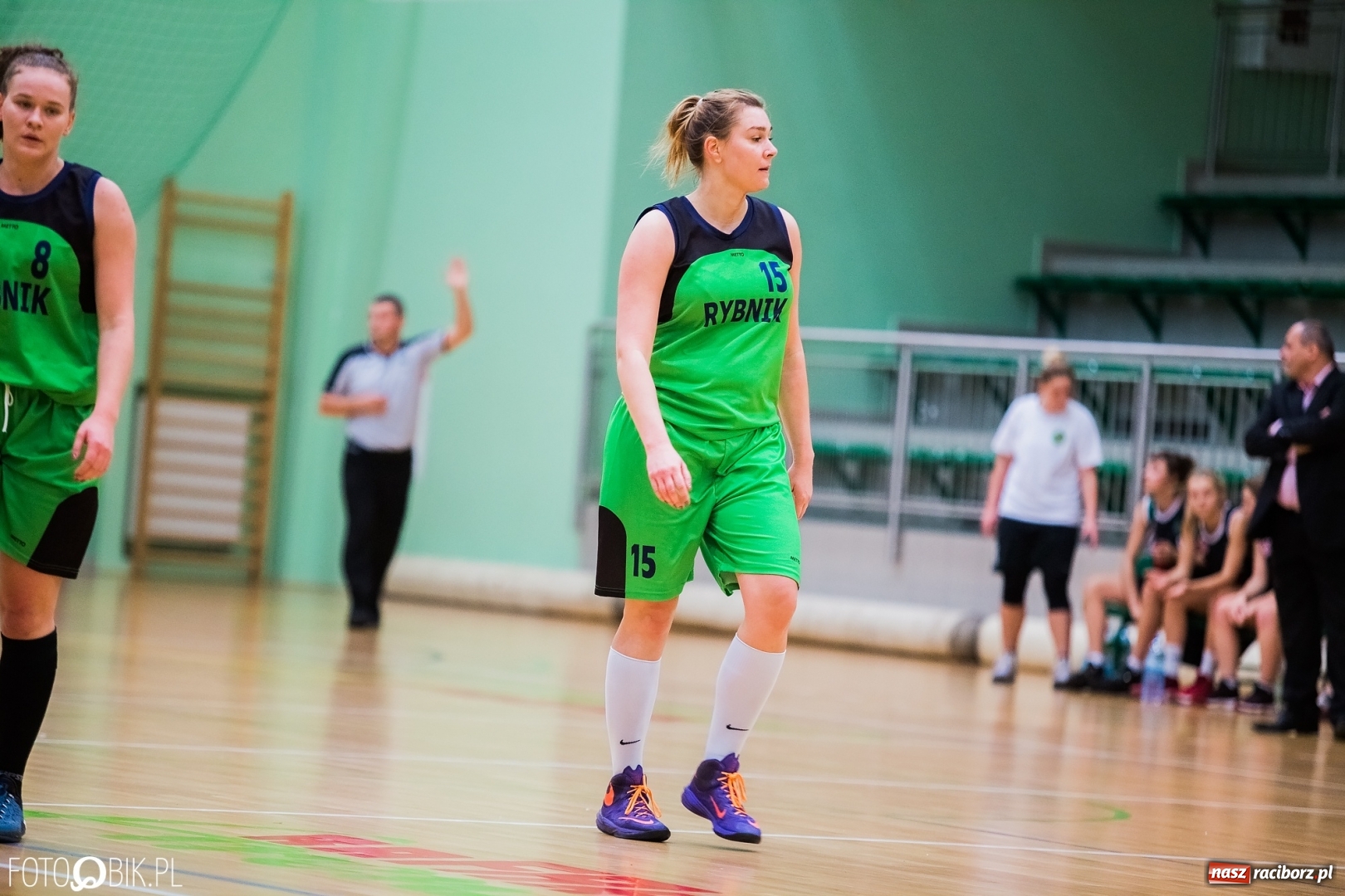 Zdjęcie w galerii na portalu naszraciborz.pl: Historyczny mecz za nami. Koszykarki RKK AZS Racibórz po raz pierwszy powalczyły o punkty wiadomości z regionu