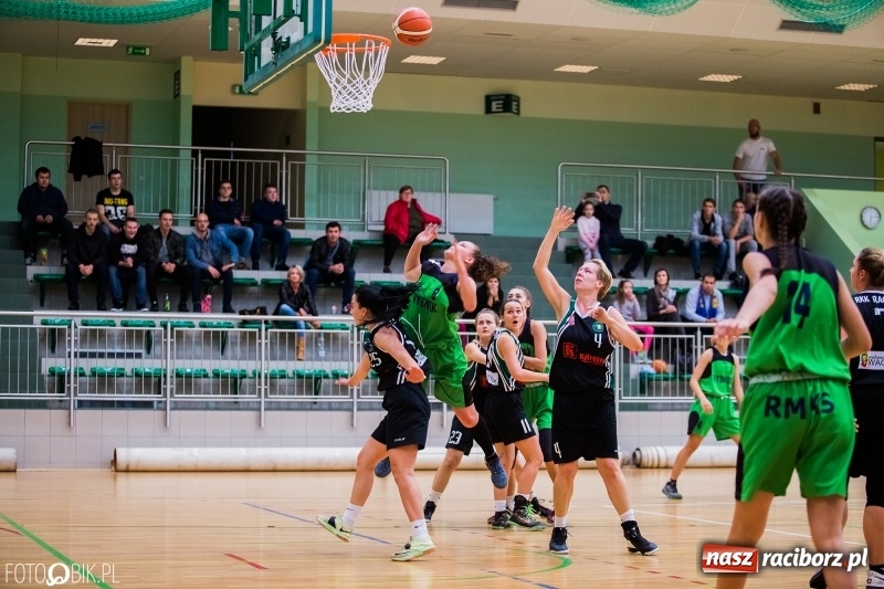 Zdjęcie w galerii na portalu naszraciborz.pl: Historyczny mecz za nami. Koszykarki RKK AZS Racibórz po raz pierwszy powalczyły o punkty wiadomości z regionu