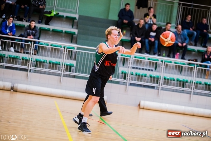 Zdjęcie w galerii na portalu naszraciborz.pl: Historyczny mecz za nami. Koszykarki RKK AZS Racibórz po raz pierwszy powalczyły o punkty wiadomości z regionu