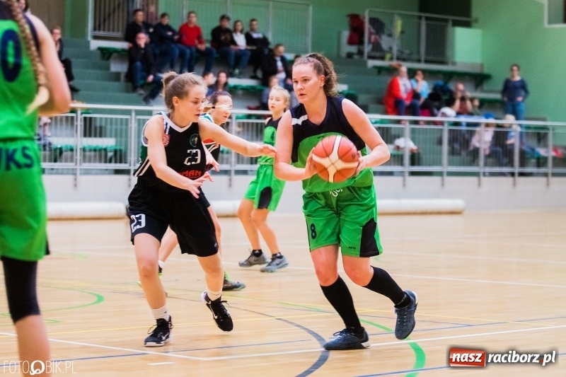 Zdjęcie w galerii na portalu naszraciborz.pl: Historyczny mecz za nami. Koszykarki RKK AZS Racibórz po raz pierwszy powalczyły o punkty wiadomości z regionu