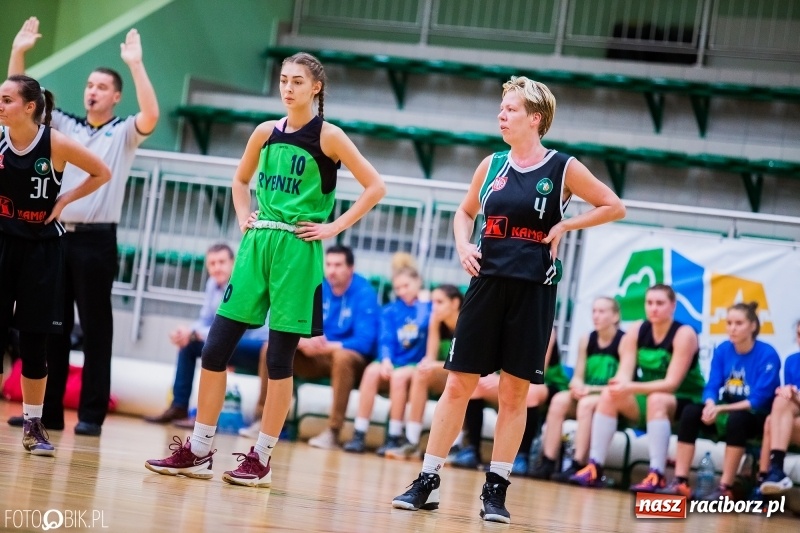 Zdjęcie w galerii na portalu naszraciborz.pl: Historyczny mecz za nami. Koszykarki RKK AZS Racibórz po raz pierwszy powalczyły o punkty wiadomości z regionu