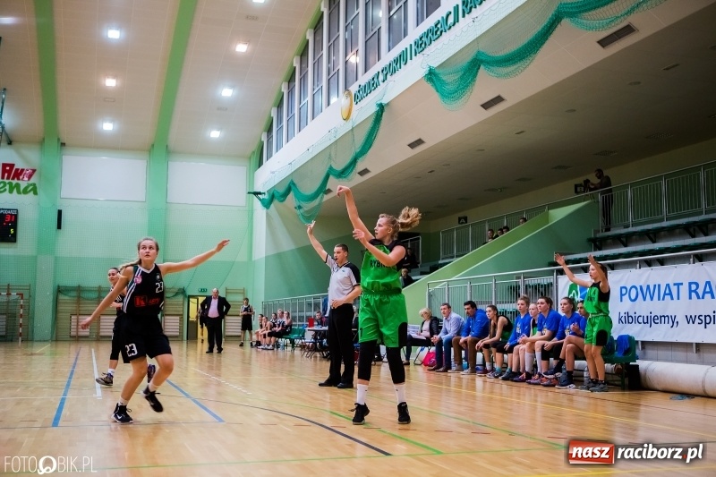 Zdjęcie w galerii na portalu naszraciborz.pl: Historyczny mecz za nami. Koszykarki RKK AZS Racibórz po raz pierwszy powalczyły o punkty wiadomości z regionu