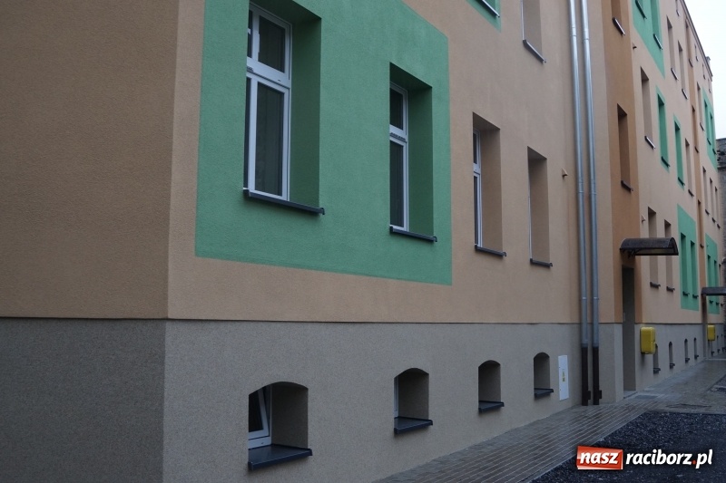 Zdjęcie w galerii na portalu naszraciborz.pl: MZB termomodernizuje swoje zasoby i eliminuje kopciuchy w walce o czyste powietrze wiadomości z regionu