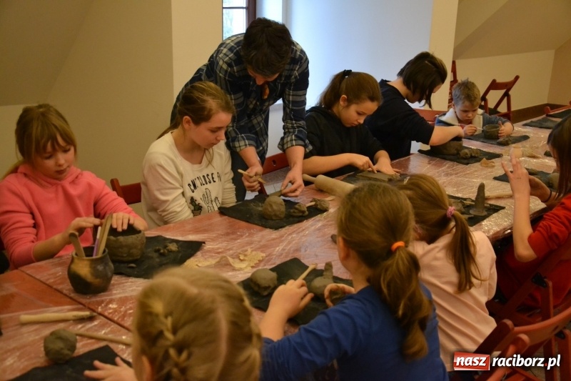 Zdjęcie w galerii na portalu naszraciborz.pl: Zamek Piastowski w Raciborzu zaprasza do udziału w warsztatach  wiadomości z regionu