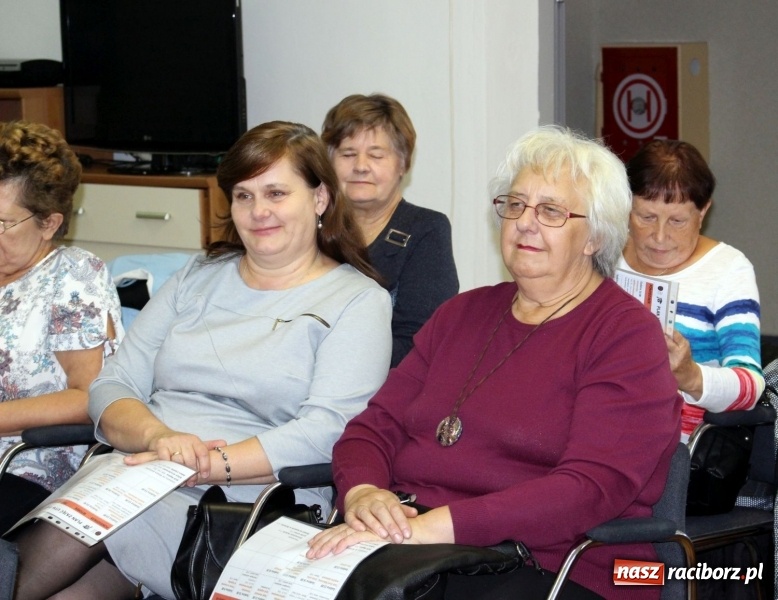 Zdjęcie w galerii na portalu naszraciborz.pl: Studenci na start! W Nędzy zainaugurowano kolejny rok akademicki wiadomości z regionu