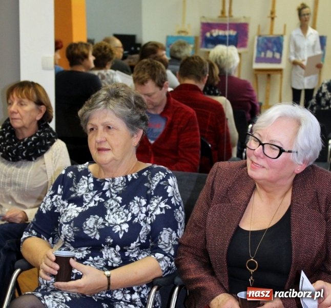 Zdjęcie w galerii na portalu naszraciborz.pl: Studenci na start! W Nędzy zainaugurowano kolejny rok akademicki wiadomości z regionu