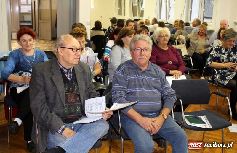 Zdjęcie w galerii na portalu naszraciborz.pl: Studenci na start! W Nędzy zainaugurowano kolejny rok akademicki wiadomości z regionu