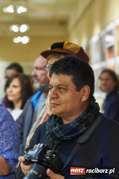 Zdjęcie w galerii na portalu naszraciborz.pl: Wernisaż wystawy Racibórz Okiem Przybysza w RCK wiadomości z regionu
