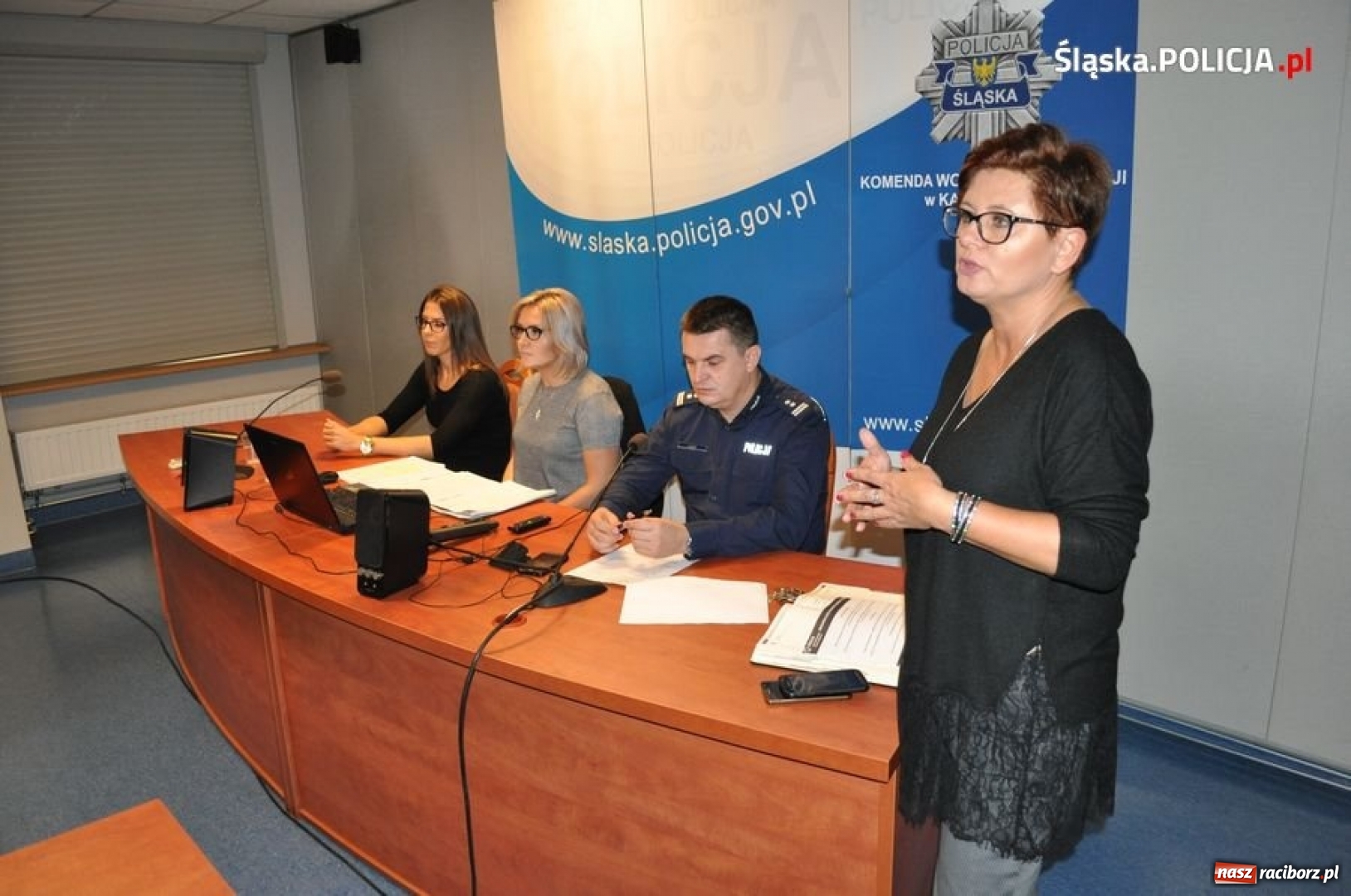 Zdjęcie w galerii na portalu naszraciborz.pl: Oficerowie prasowi policji szkolili się w Katowicach  wiadomości z regionu