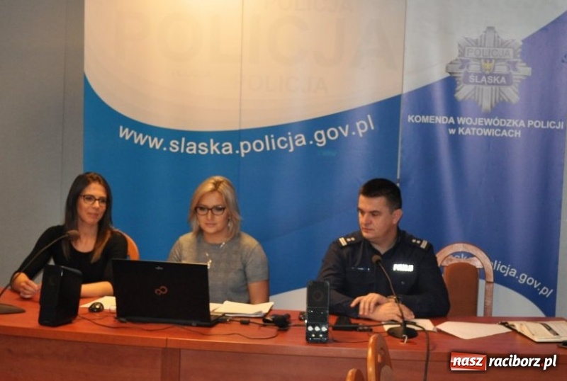 Zdjęcie w galerii na portalu naszraciborz.pl: Oficerowie prasowi policji szkolili się w Katowicach  wiadomości z regionu