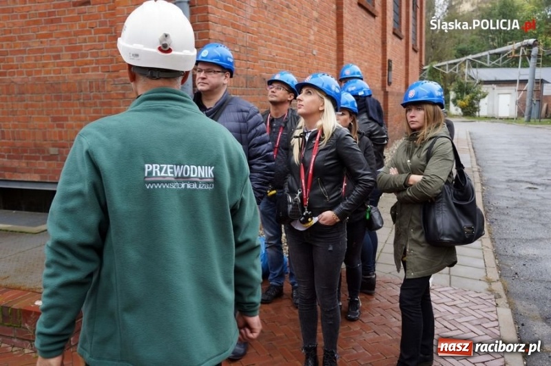 Zdjęcie w galerii na portalu naszraciborz.pl: Oficerowie prasowi policji szkolili się w Katowicach  wiadomości z regionu